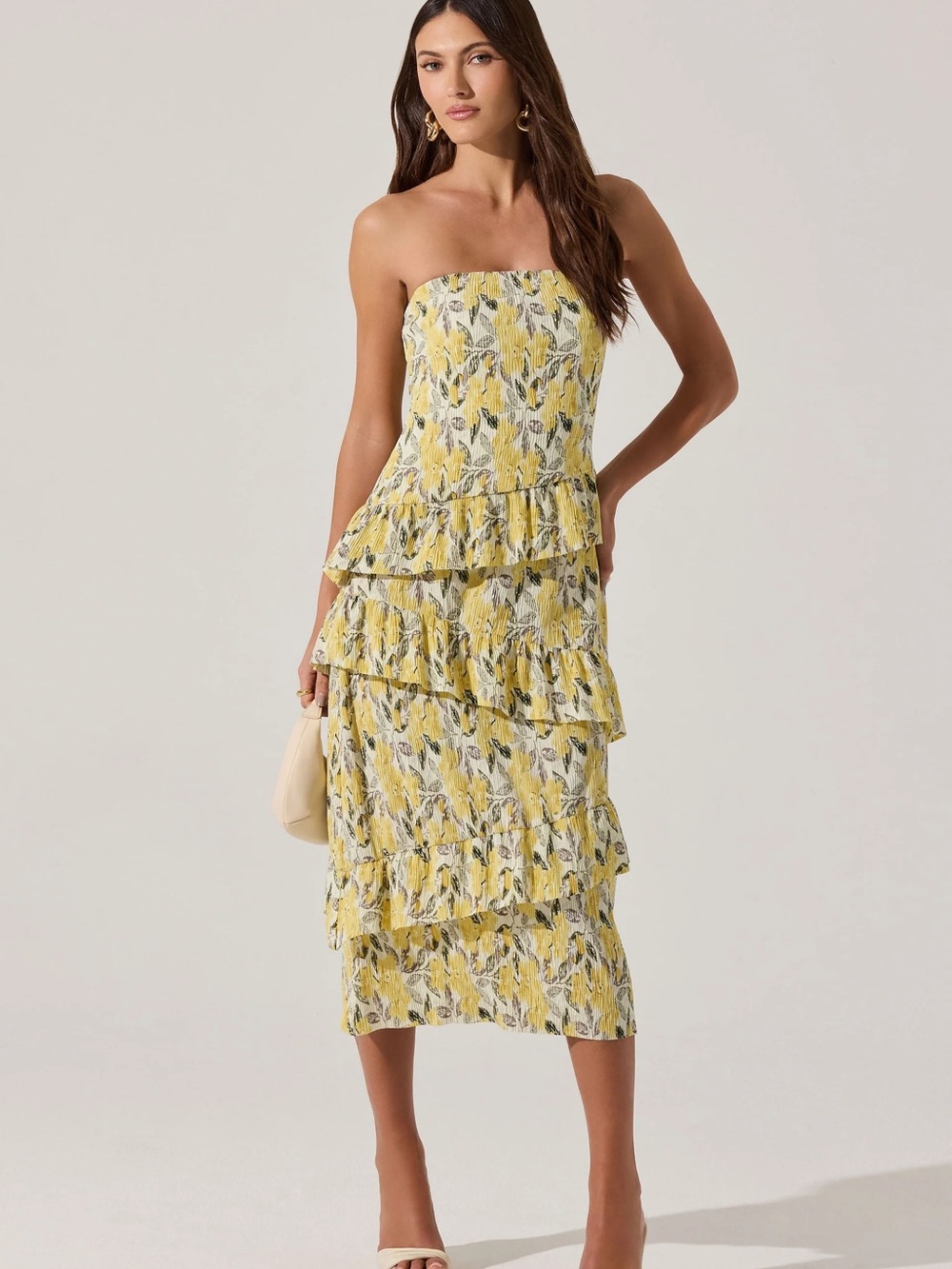 ASTR The Label Yellow Floral Tiered Ruffle Dress